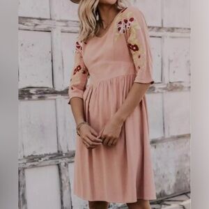 Roolee Linen Blend Floral Embroidered Midi Dress size small